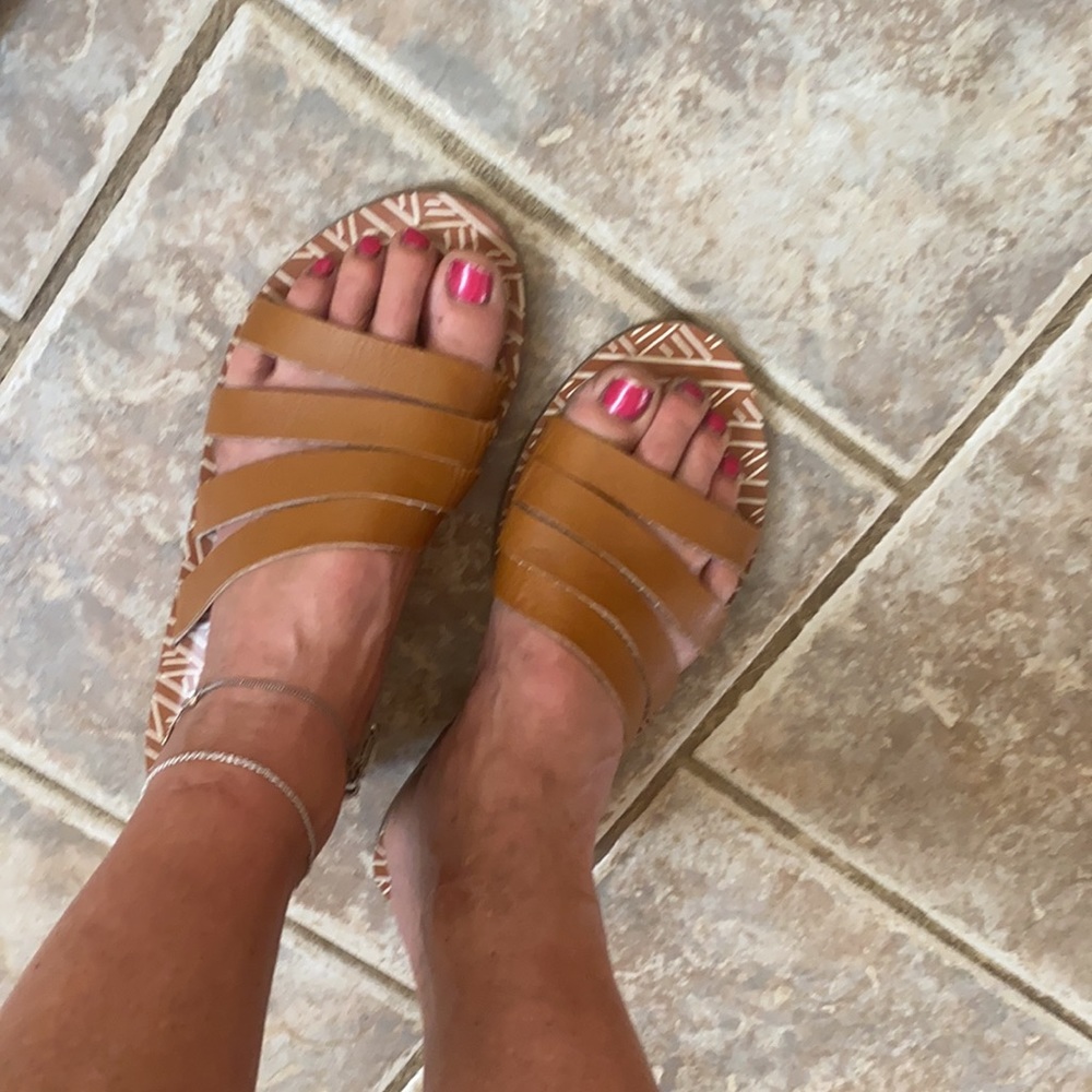 Lucky Brand pair of leather strappy sandals NWOB - Picture 9 of 12